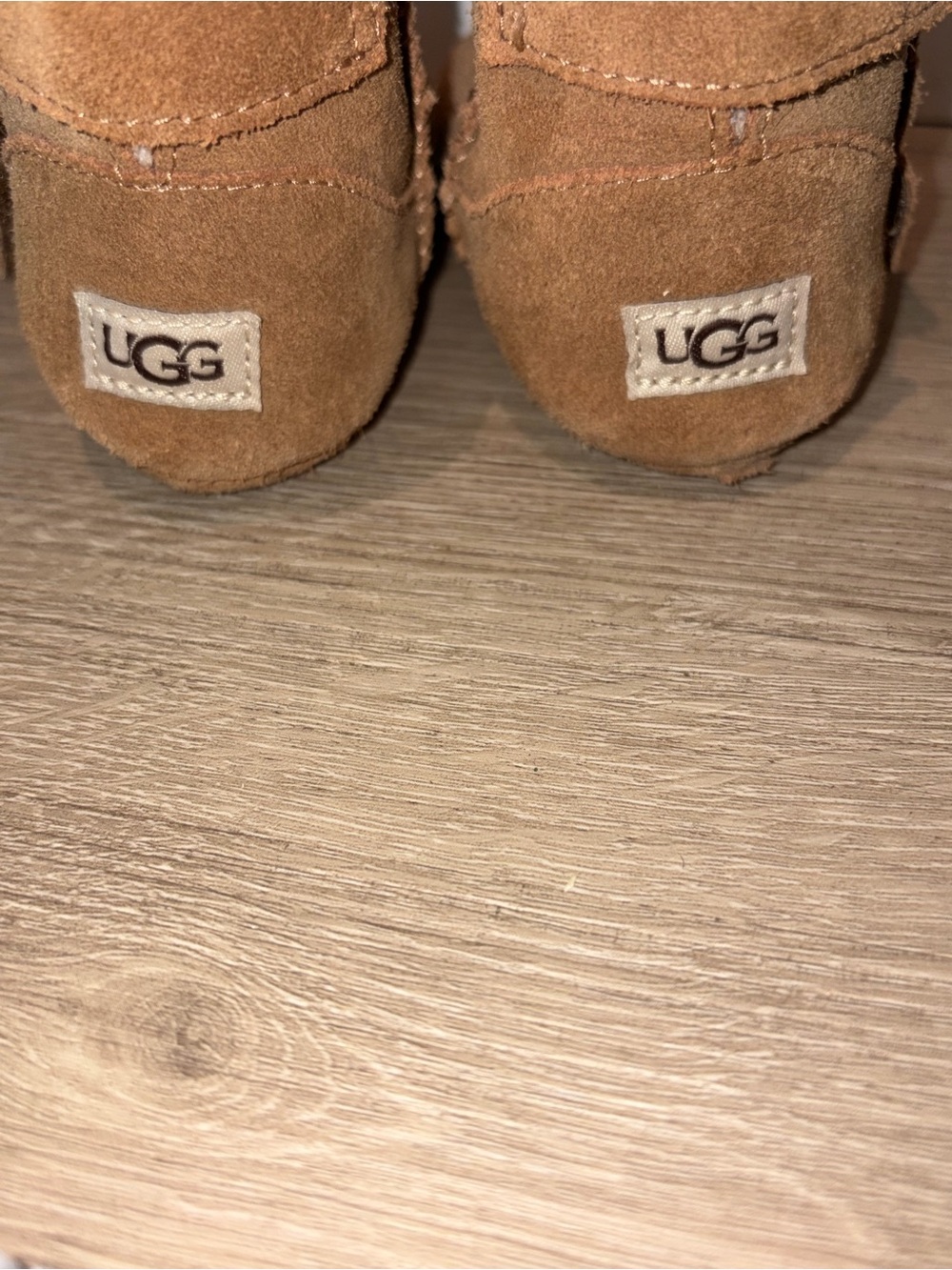 UGG Baby Jesse II Suede Bootie in the "Chestnut" colorway size 4/5 - Picture 5 of 7